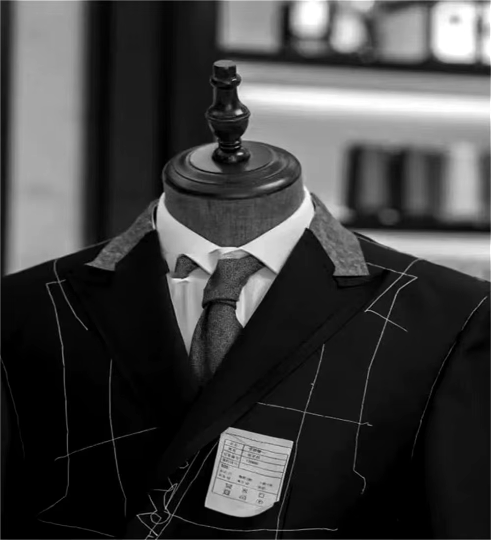 スリムフィット イエロー メンズ 2ピース グルームタキシー - Men Grooming Outfit のレビューと価格