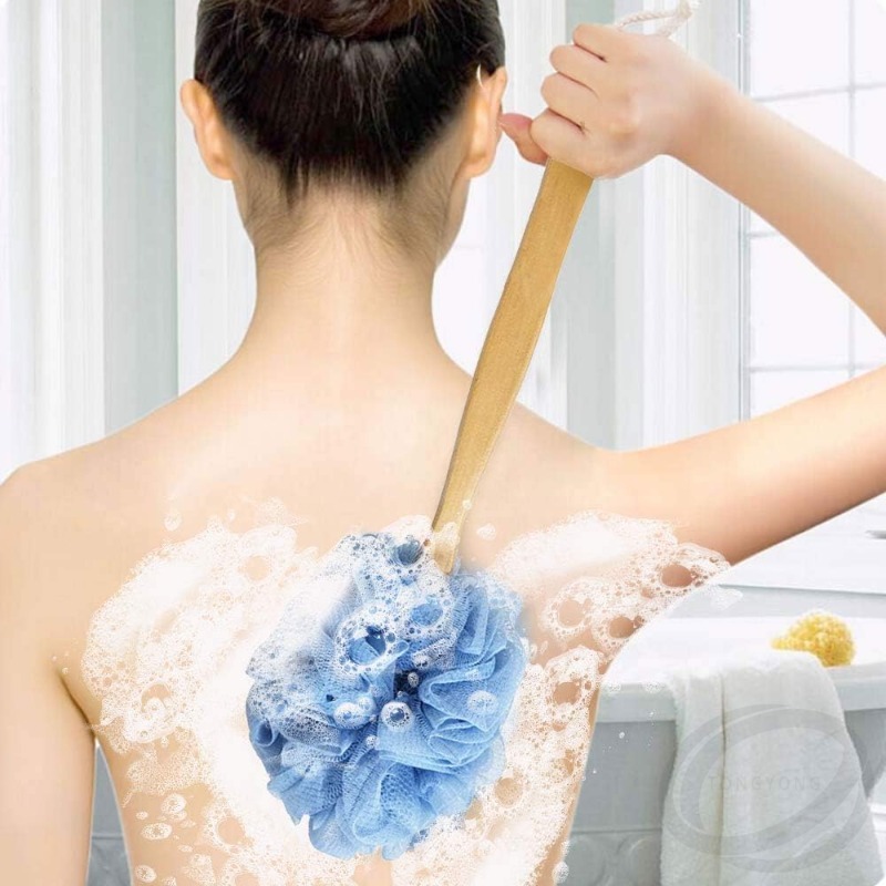 1個入り ロングハンドル 木製 バスブラシ メッシュ 肌用  - Exfoliating Scrub Mens のレビューと価格